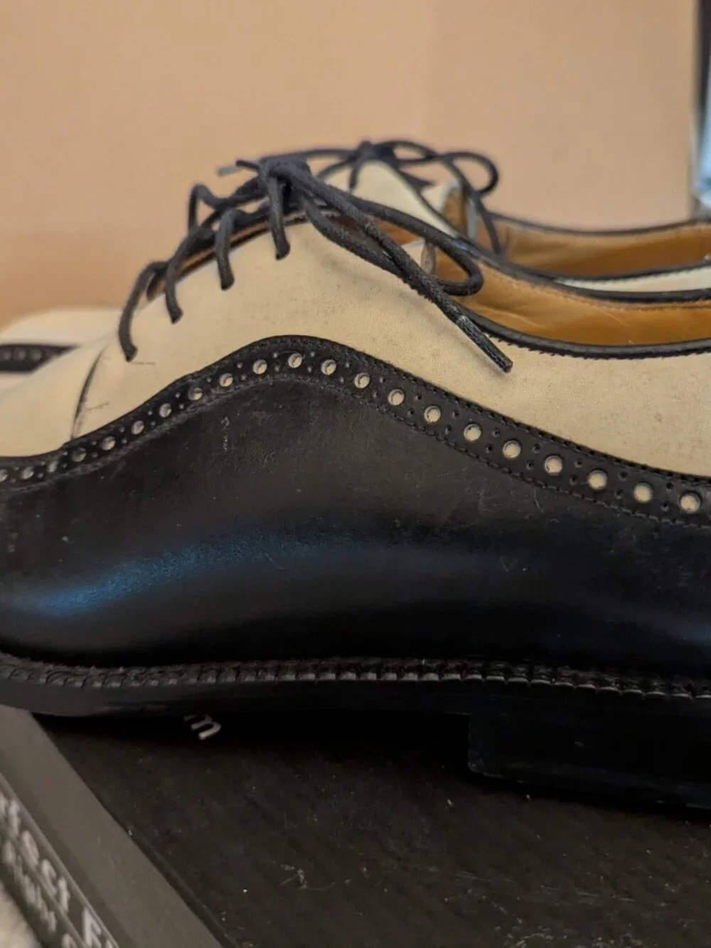 Mezlan Two Tone Men;s Shoes  Size 9